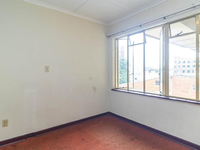 1 Bedroom Apartment / Flat For Sale in Glenwood