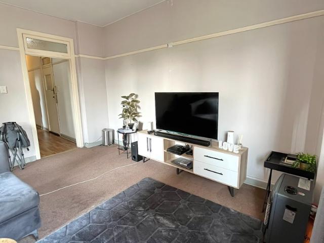 1 Bedroom Apartment / Flat For Sale in Glenwood