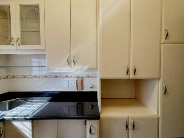 1 Bedroom Apartment / Flat For Sale in Glenwood