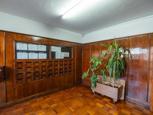 1 Bedroom Apartment / Flat For Sale in Gqeberha Central