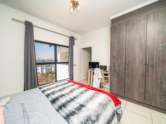 1 Bedroom Apartment / Flat For Sale in Greenstone Hill