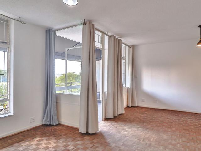 1 Bedroom Apartment / Flat For Sale in Groenkloof