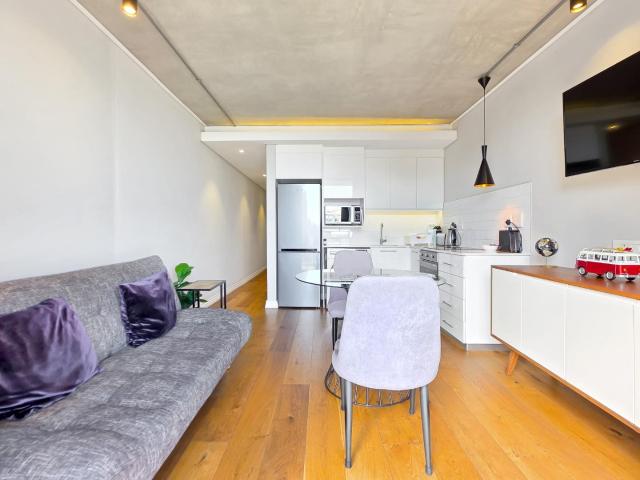 1 Bedroom Apartment / Flat For Sale in De Waterkant