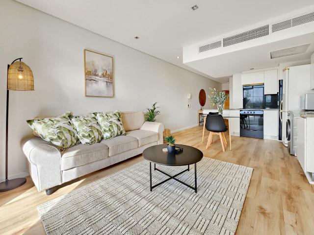 1 Bedroom Apartment / Flat For Sale in De Waterkant