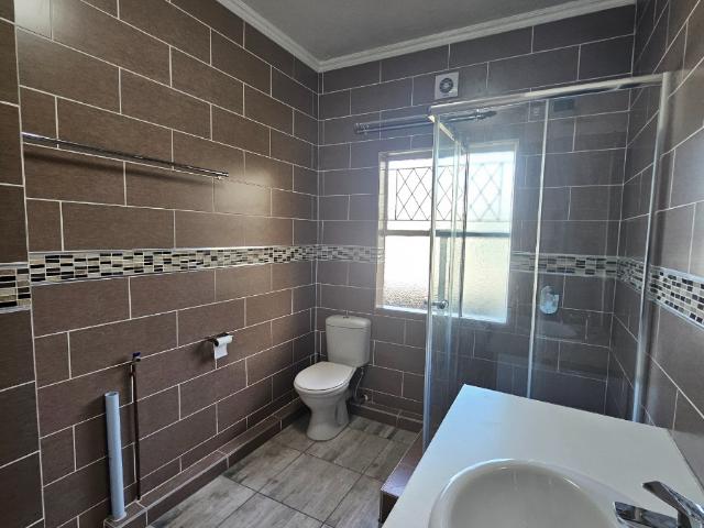 1 Bedroom Apartment / Flat For Sale in Essenwood