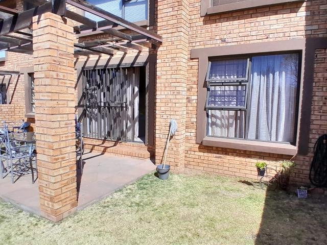 1 Bedroom Apartment / Flat For Sale in Fochville