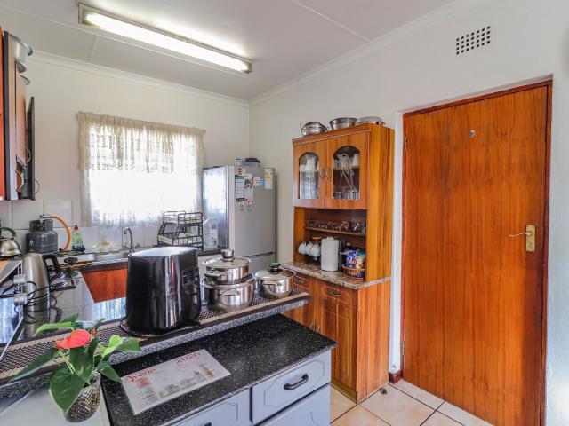 1 Bedroom Apartment / Flat For Sale in Ferndale