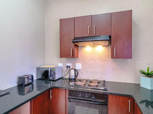 1 Bedroom Apartment / Flat For Sale in Ferndale