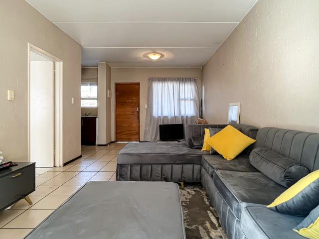 1 Bedroom Apartment / Flat For Sale in Ferndale