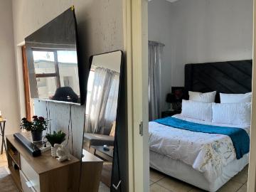 1 Bedroom Apartment / Flat For Sale in Ferndale