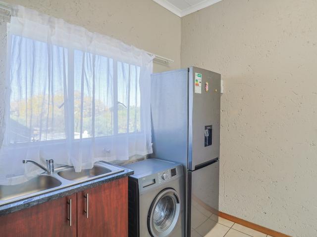 1 Bedroom Apartment / Flat For Sale in Ferndale