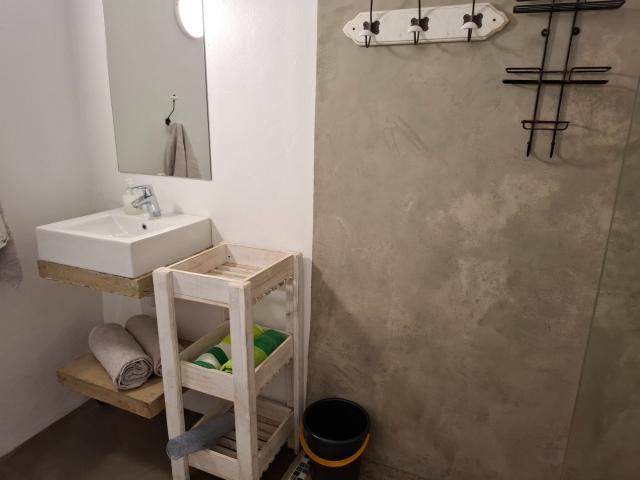 1 Bedroom Apartment / Flat For Sale in Knysna Central