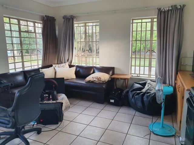 1 Bedroom Apartment / Flat For Sale in Kannoniers Park