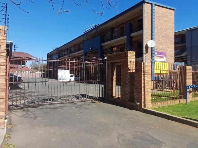 1 Bedroom Apartment / Flat For Sale in Kempton Park Central
