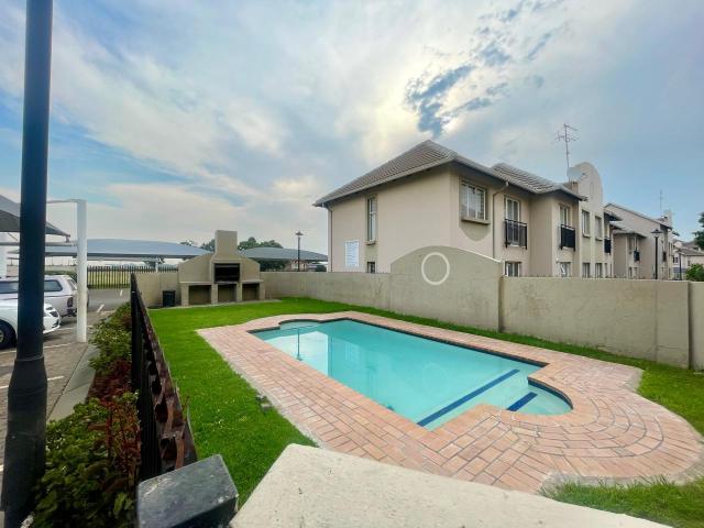 1 Bedroom Apartment / Flat For Sale in Klippoortje