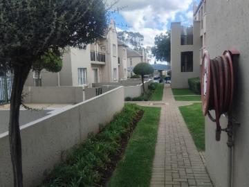 1 Bedroom Apartment / Flat For Sale in Klippoortje