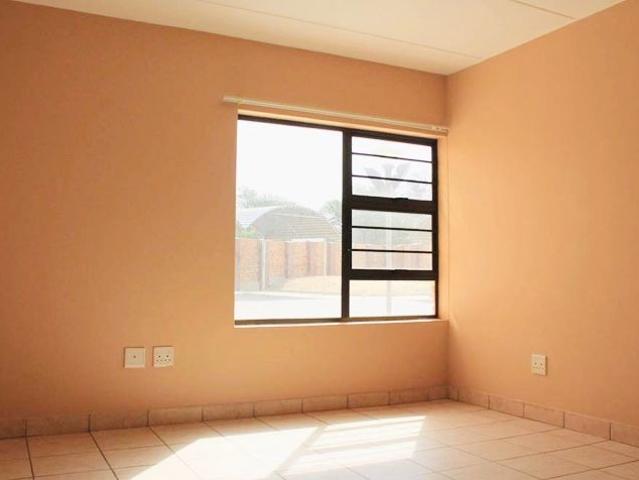 1 Bedroom Apartment / Flat For Sale in Honeypark