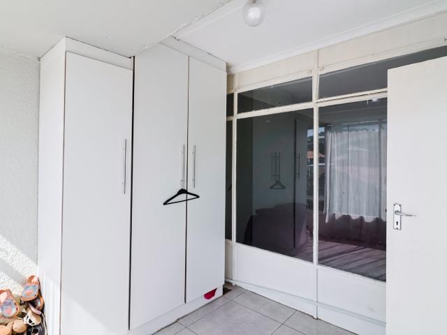 1 Bedroom Apartment / Flat For Sale in Hamberg