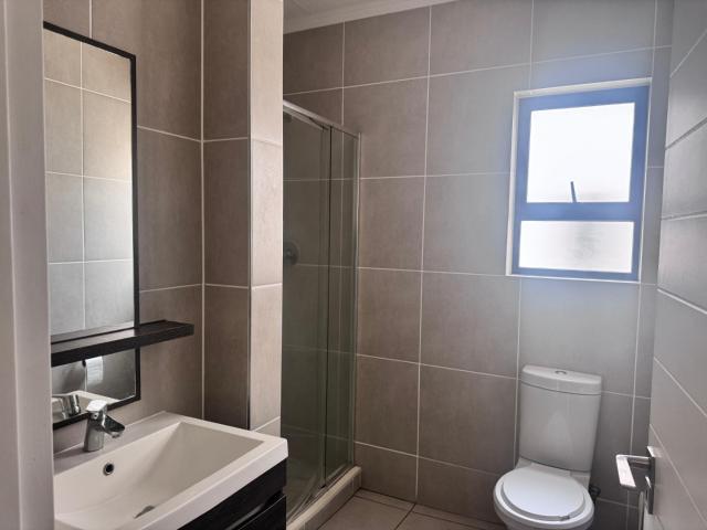 1 Bedroom Apartment / Flat For Sale in Olivedale