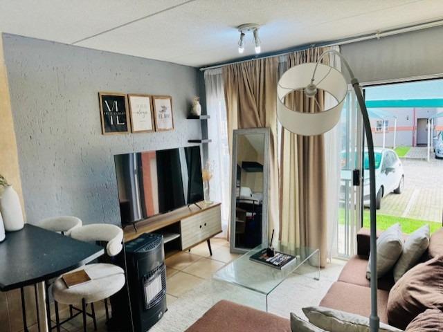 1 Bedroom Apartment / Flat For Sale in Ormonde View