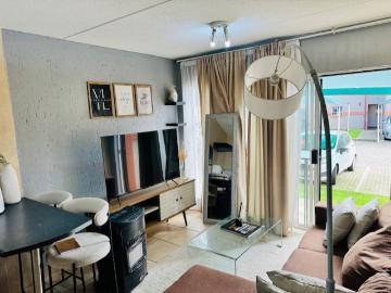 1 Bedroom Apartment / Flat For Sale in Ormonde View