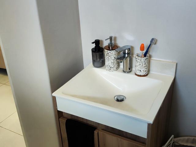 1 Bedroom Apartment / Flat For Sale in Lombardy Estate