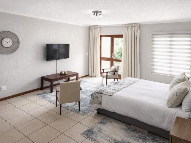 1 Bedroom Apartment / Flat For Sale in Lonehill
