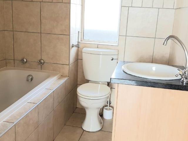 1 Bedroom Apartment / Flat For Sale in Lephalale