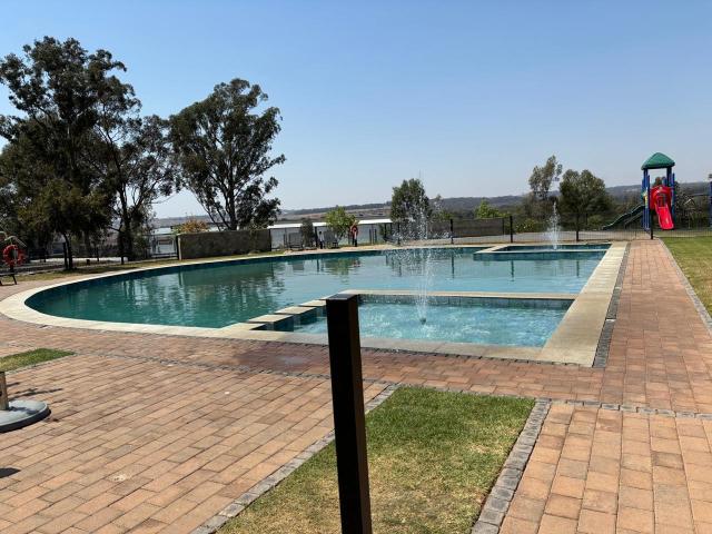 1 Bedroom Apartment / Flat For Sale in Linbro Park