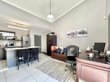 1 Bedroom Apartment / Flat For Sale in Menlo Park