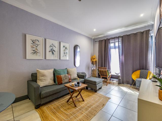 1 Bedroom Apartment / Flat For Sale in Menlo Park