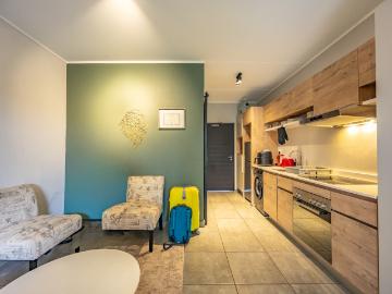 1 Bedroom Apartment / Flat For Sale in Menlo Park