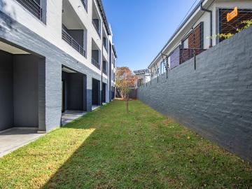 1 Bedroom Apartment / Flat For Sale in Menlo Park