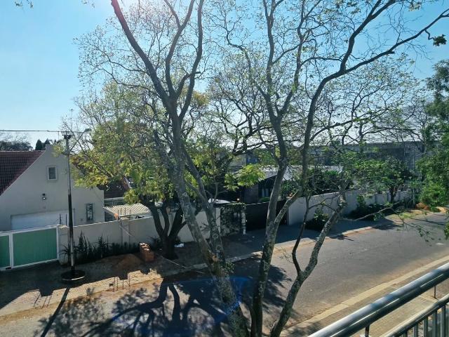 1 Bedroom Apartment / Flat For Sale in Menlo Park