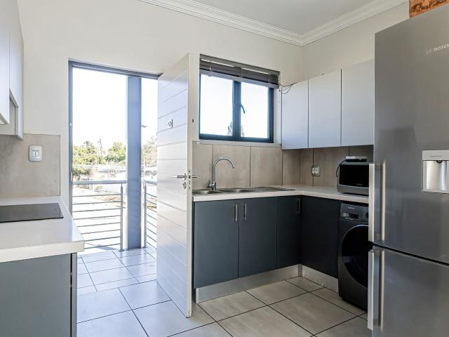 1 Bedroom Apartment / Flat For Sale in Menlo Park