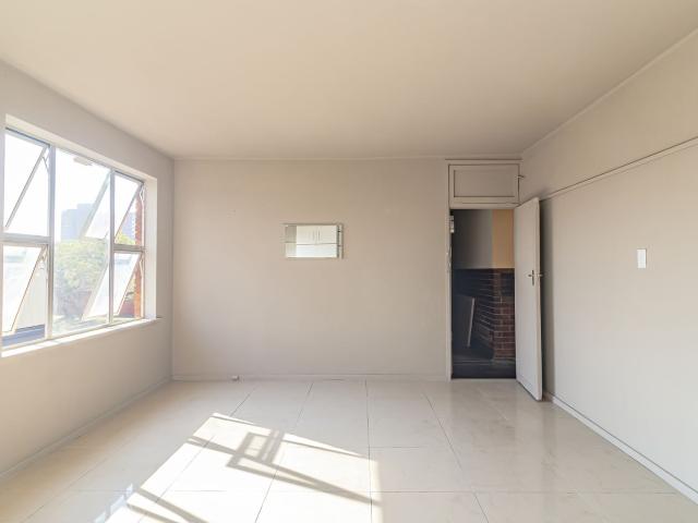 1 Bedroom Apartment / Flat For Sale in North Beach