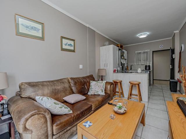 1 Bedroom Apartment / Flat For Sale in Northgate