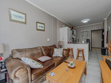 1 Bedroom Apartment / Flat For Sale in Northgate