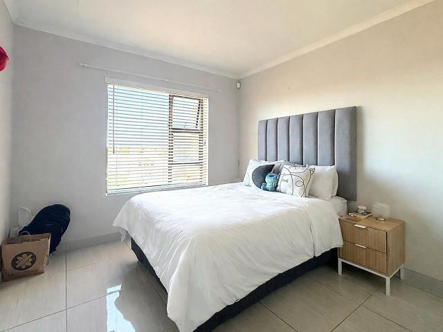 1 Bedroom Apartment / Flat For Sale in Newton Park