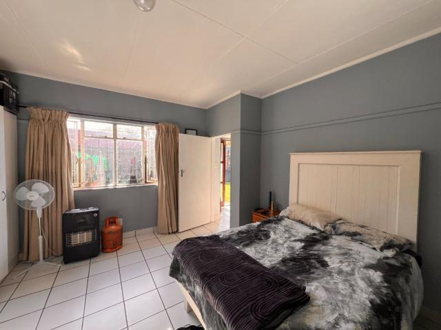 1 Bedroom Apartment / Flat For Sale in Scottsville