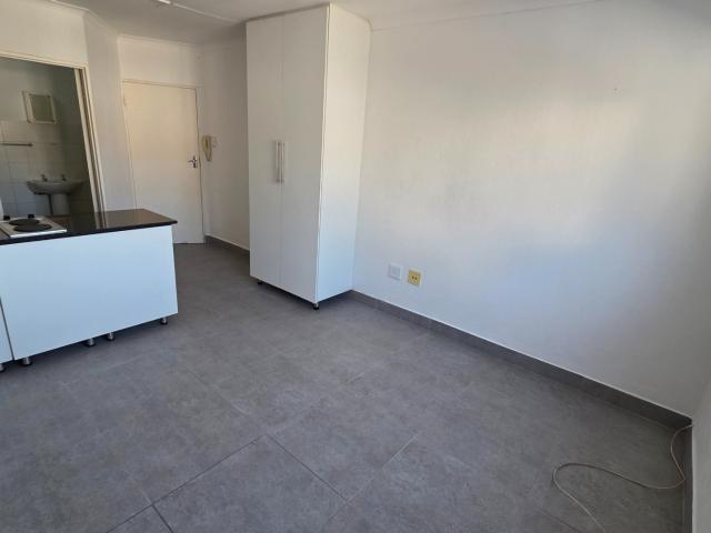 1 Bedroom Apartment / Flat For Sale in Scottsville