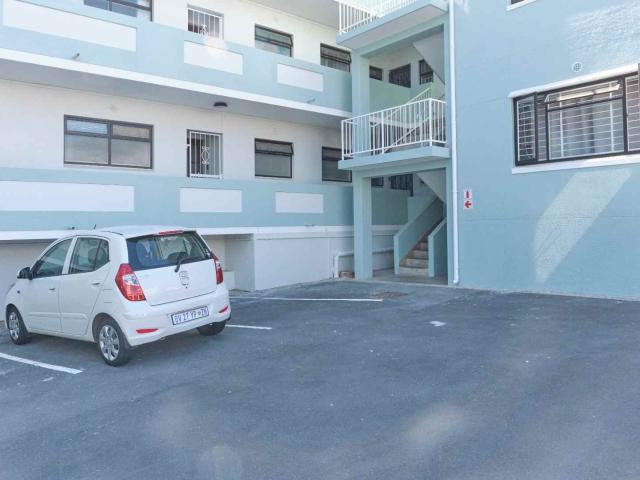 1 Bedroom Apartment / Flat For Sale in Sea Point