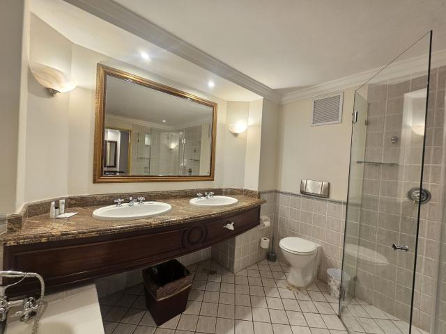 1 Bedroom Apartment / Flat For Sale in Selbourne Golf Estate