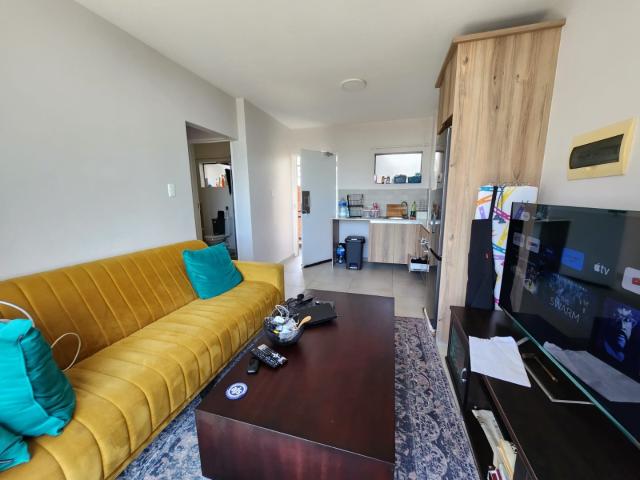 1 Bedroom Apartment / Flat For Sale in Shere