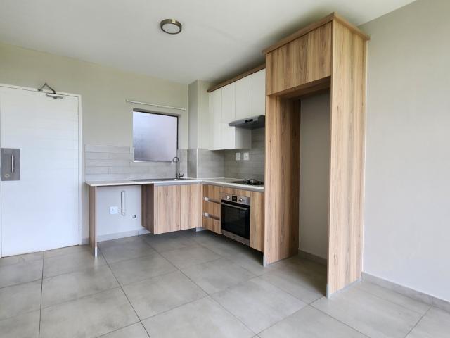 1 Bedroom Apartment / Flat For Sale in Shere