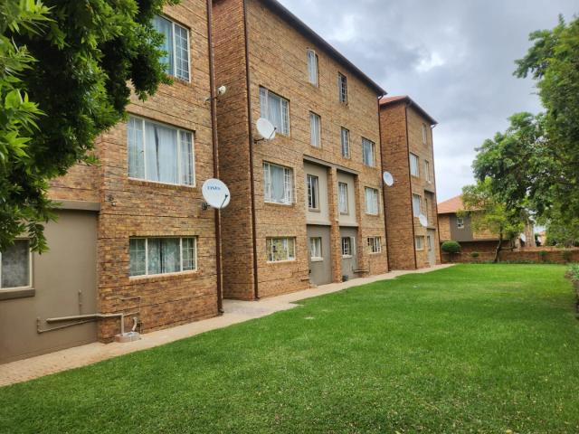 1 Bedroom Apartment / Flat For Sale in Silver Lakes