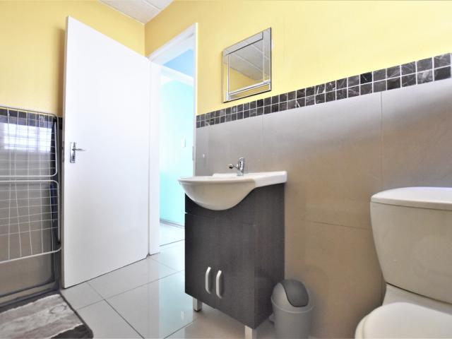 1 Bedroom Apartment / Flat For Sale in Strathavon