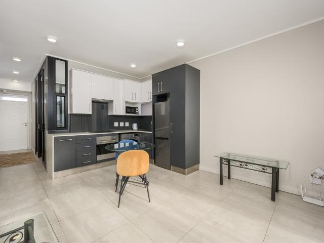 1 Bedroom Apartment / Flat For Sale in Summerstrand