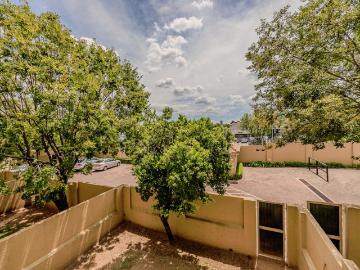 1 Bedroom Apartment / Flat For Sale in Sunninghill