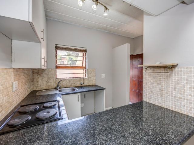 1 Bedroom Apartment / Flat For Sale in Sunninghill